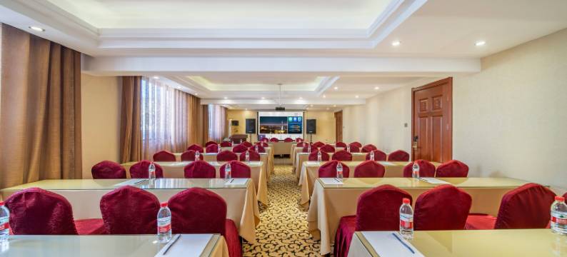 郑州东方凯撒假日酒店图片