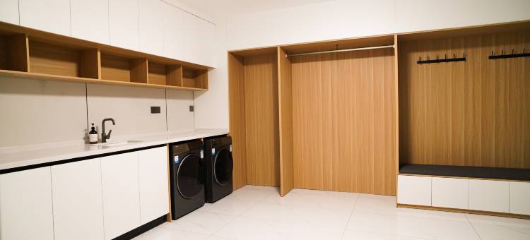 潜山商务酒店(沧州任丘华油一中华油商业街店)图片