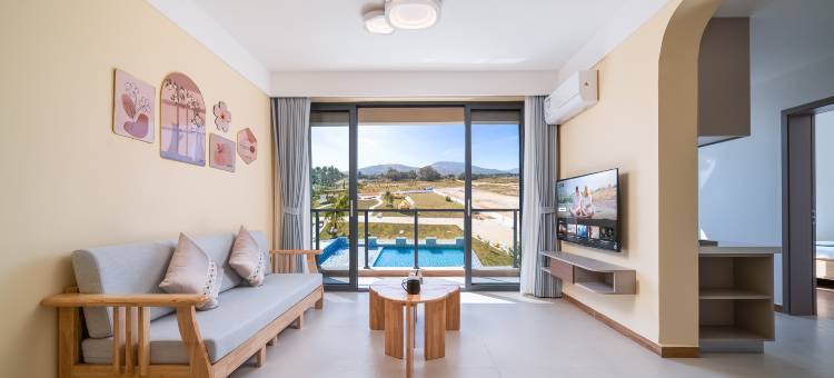 万宁伴山野·宿(神州站店)图片