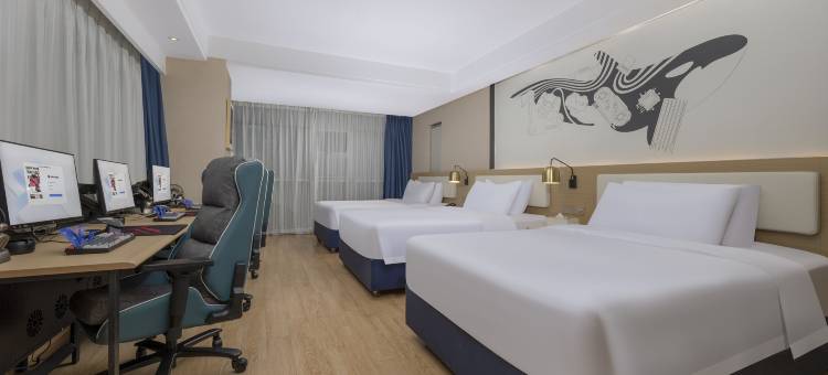 网鱼电竞酒店(苏州东太湖吴江人民广场店)图片