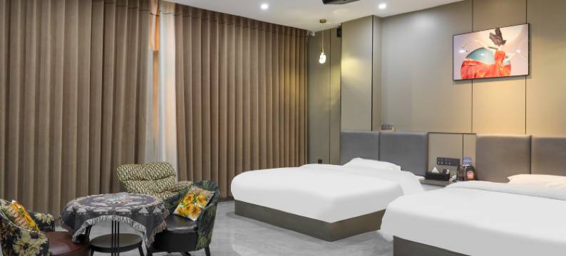 陆良烨科智能酒店(图腾商业中心店)图片