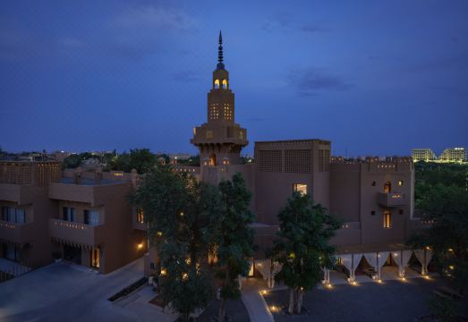 吐鲁番里扎玛特庄园外景图