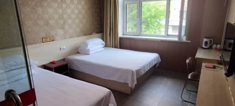 小洋人时尚宾馆图片