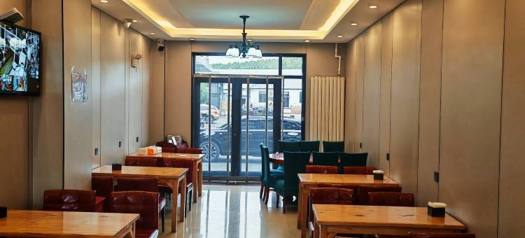 如家华驿酒店(乌兰布统草原店)图片