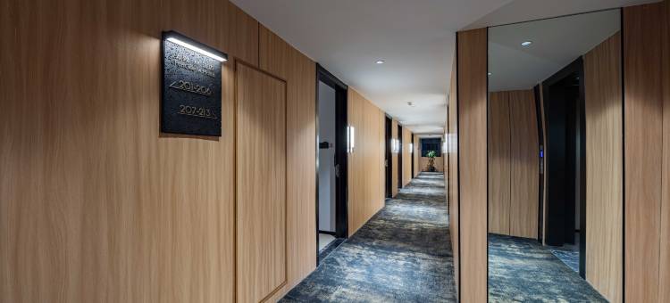 宁波观致M酒店(富邦广场长江路地铁站店)图片