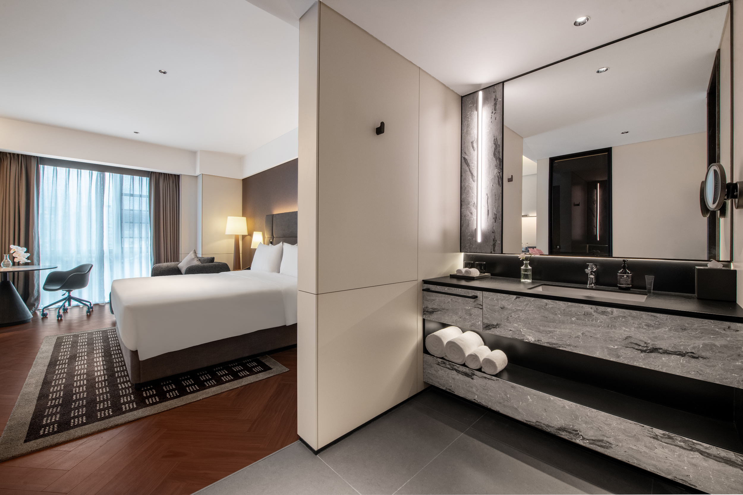 IntercityHotel Chengdu Kuanzhai Alley Hotel Overview