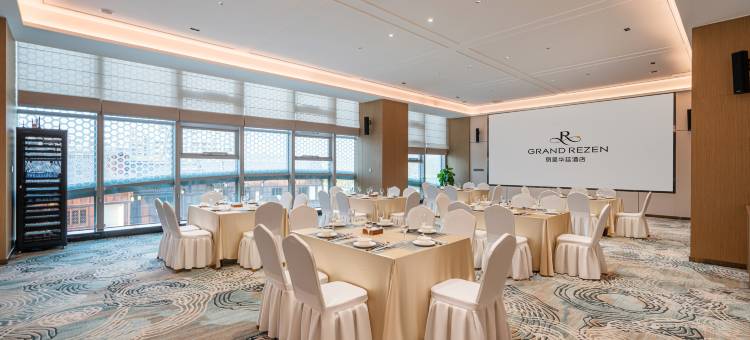 广安岳池丽呈华廷酒店(岳池高铁店)图片