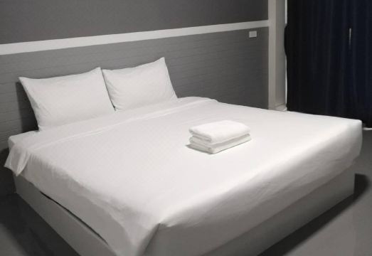 Night For You Hotel Overview