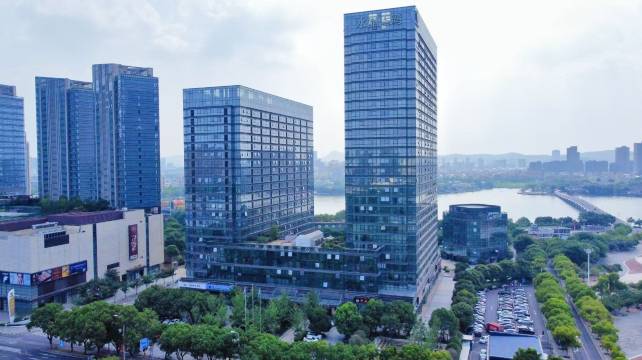 百家湖水晶蓝湾公寓酒店