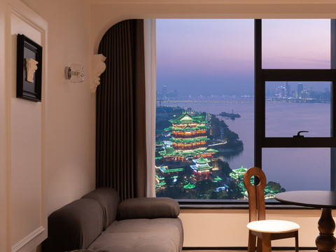 InFini|無垠V·江景设计师酒店(南昌滕王阁万寿宫店)
