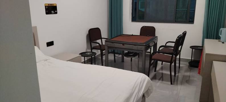 亮亮商务宾馆图片