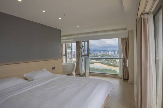 海之遇民宿(三亚湾解放路步行街店)