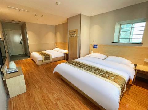 如家派柏·云酒店(青岛栈桥地铁站店)