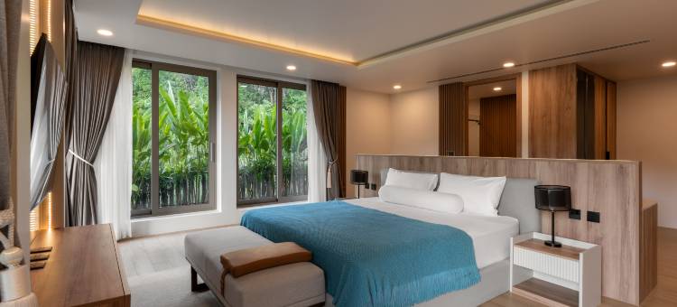 Lakefront 5BR Luxury Villa, Elevator, Pool, Cinema图片