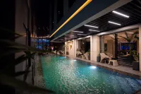 The V Hotel - 5 Sao