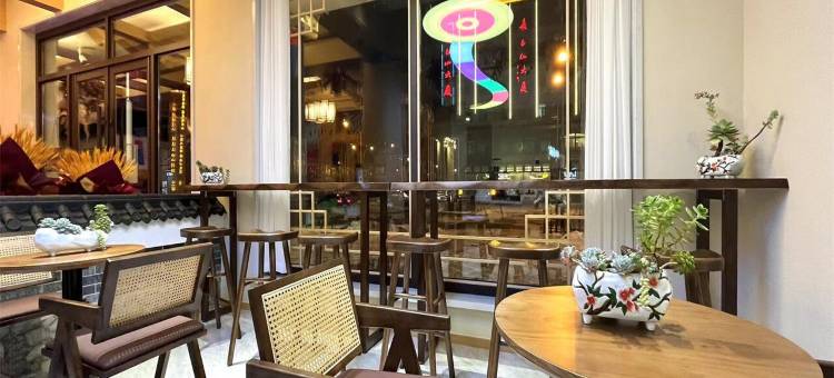 松悦宫｜民俗设计客栈(长白山北坡集散中心二道白河店)图片