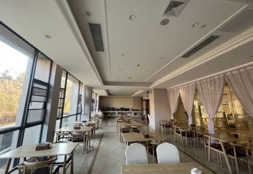 Vienna International Hotel(Kunming Changshui International Airport Airport) Hotel Overview