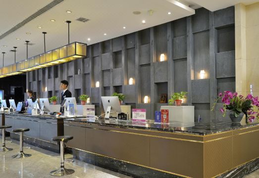 Golden Sha International HotelHotel Overview