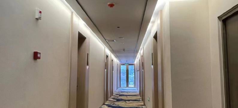 马尔康绒城假日酒店图片