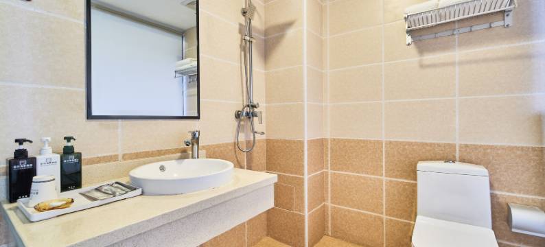 菲尔海景酒店(北戴河碧螺塔酒吧公园店)图片