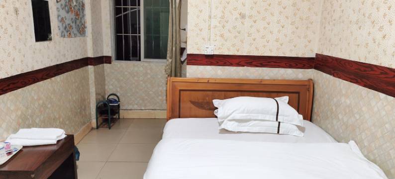 鸿瑞公寓(三中路店)图片