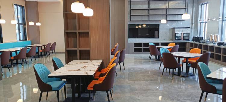 东亿大酒店(皮山火车站店)图片