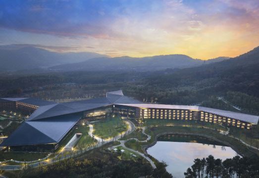 南京牛首山希尔顿酒店外景图