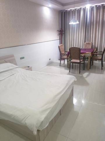 宜城超越宾馆(板桥店镇店)