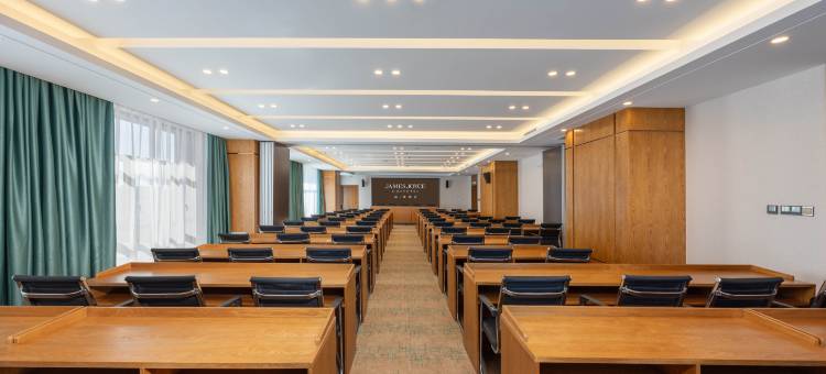 喆啡酒店(昌吉亚中商城店)图片