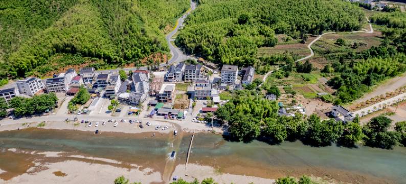 月亮湾依水山庄民宿图片