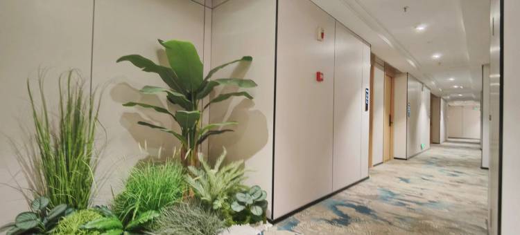 艺龙瑞云酒店(柳州胜利烧烤城店)图片