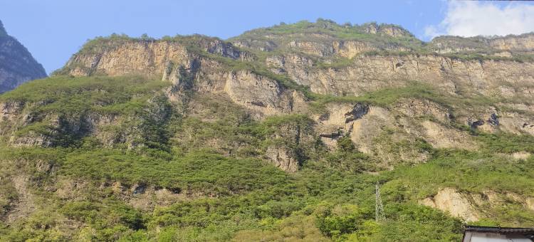 大渡河金口河大峡谷清风小筑民宿(铁道兵博物馆店)图片