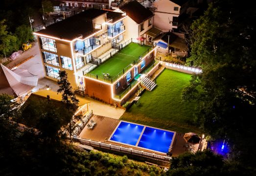 青山明月居（皖南川藏线月亮湾风景区店）外景图