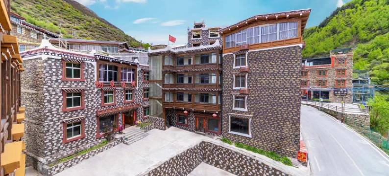 初见·小筑Villa半山全景别院(四姑娘山店)图片