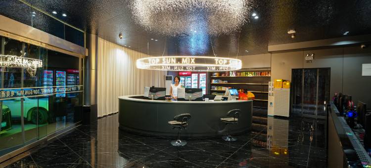 TOPSUN电竞酒店(兴山高铁站店)图片