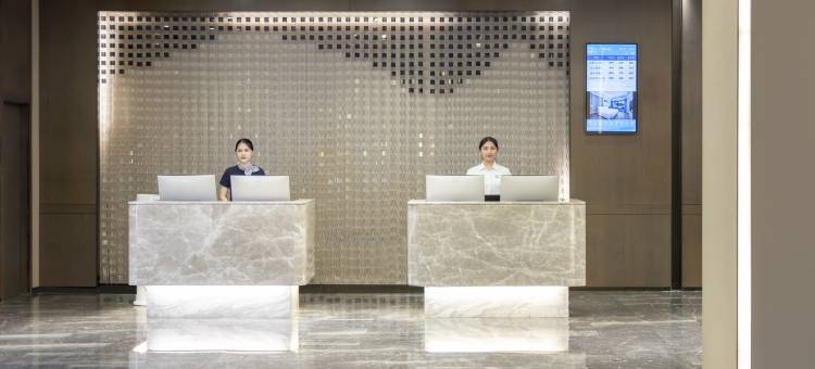 三亚·大东海麦客达MICROTEL温德姆酒店(红沙码头店)图片