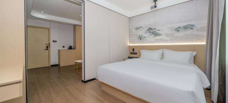 柳州凯尔曼酒店(窑埠古镇城中万达广场店)图片