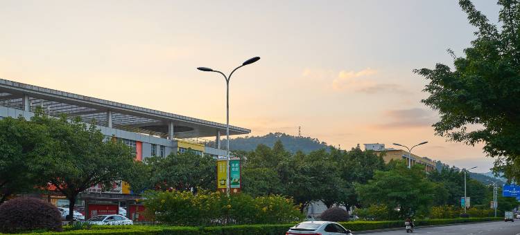 柏缦影视酒店(龙岩动车站店)图片