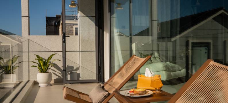 大理玉镜·海景度假别墅Villa(洱海机场路店)图片