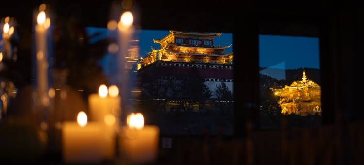 香格里拉璞云悬山LIFE民宿(独克宗古城大佛寺转经筒店)图片