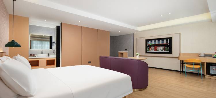 宜必思尚品酒店(三亚湾凤凰机场店)图片