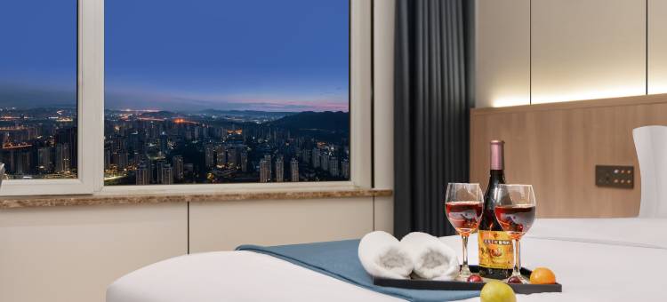 铂雅未来-YOUNG IS FASHION酒店(龙口博商购物广场振华商厦店)图片