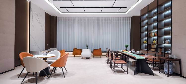 临沧铂悦酒店(玉龙湖公园佤文化广场店)图片