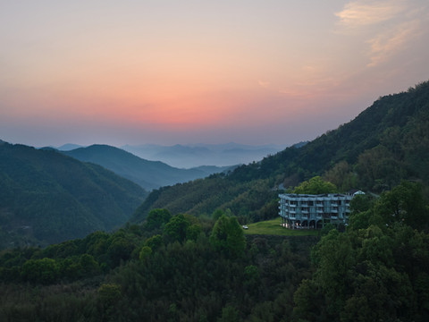 草塗·温泉建筑美宿(桐庐店)