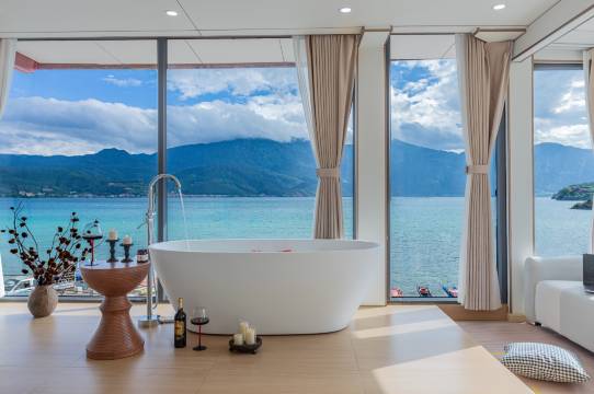 湖语轻舍民宿(泸沽湖洛洼北码头店)