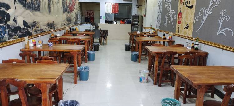 茫崖享悦时光大酒店(花土沟机场店)图片