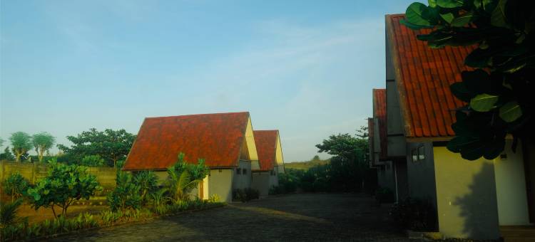 Sinergi的海边沙央赫乌朗(Seaside Sayang Heulang by Sinergi)图片