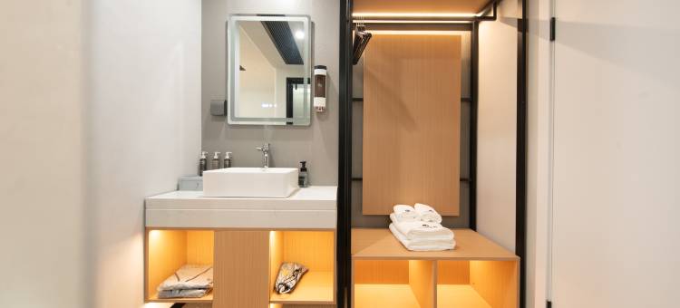 艾特摩高电竞酒店(南京玄武湖店)图片