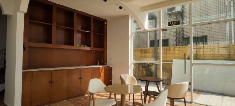 深圳乐巢民宿(桔钓沙杨梅坑店)图片