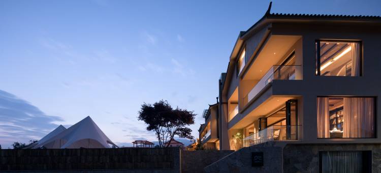 山屿邻·日照金山｜雪山全景野奢汤池度假Villa图片